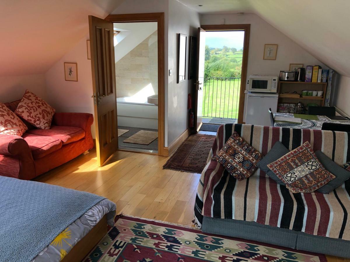 Rural Long Term Accommodation Hillsborough Eksteriør bilde